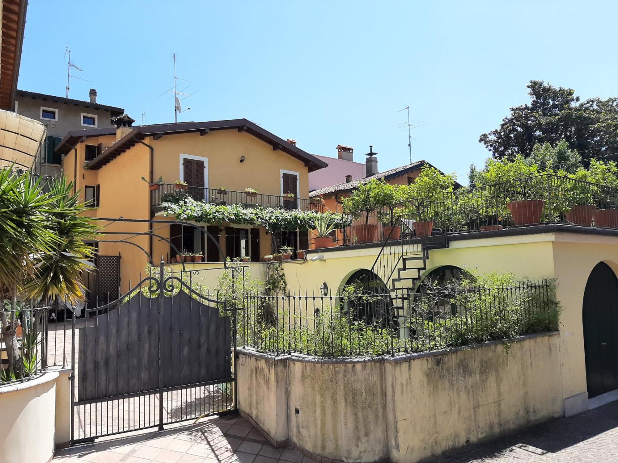 Апартаменты Casa Castel Гарньяно Экстерьер фото